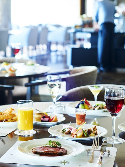 【横浜みなとみらいの遊ぶところ 大人編 おすすめスポット2】横浜ロイヤルパークホテル スカイラウンジ「シリウス」(みなとみらい)