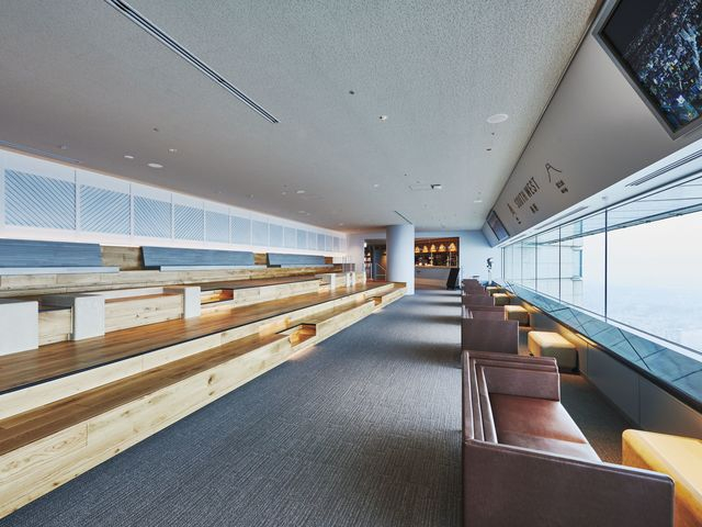 【横浜みなとみらいの遊ぶところ 大人編 おすすめスポット7】横浜ランドマークタワー 69階展望フロア スカイガーデン(みなとみらい)