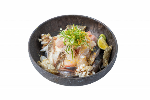 種類豊富な須崎自慢の鮮魚を須﨑のサカナ本舗で堪能 (須崎市)