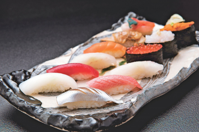 地物の上品な寿司と地酒で、富山の味を堪能「四六八ちゃ 富山駅前店」