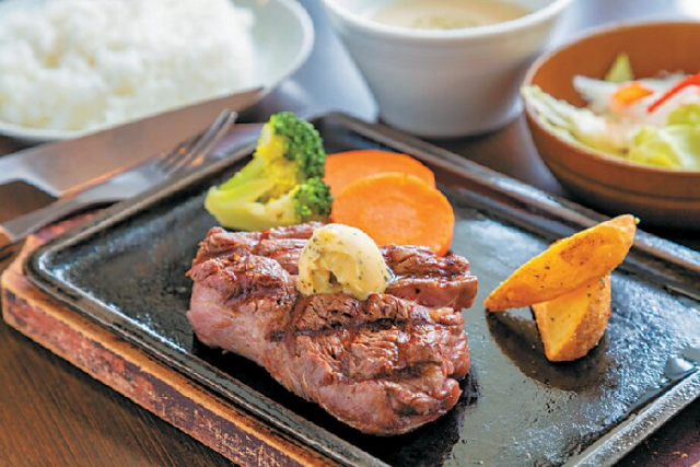 沖縄ツーリングスポット⑥瀬長島ウミカジテラス