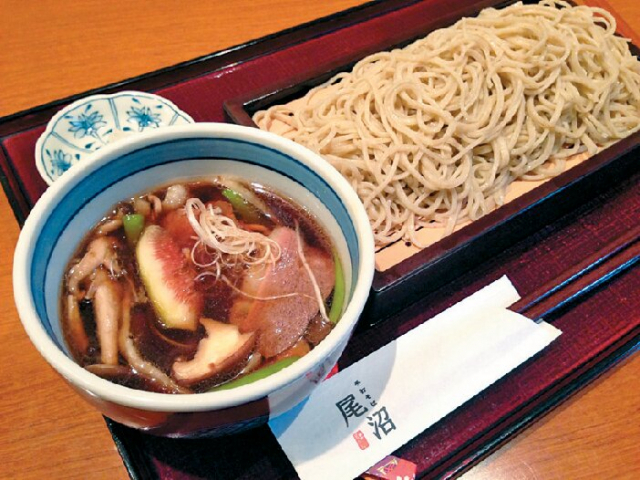粗挽きそばと地酒の名店「手打そば 尾沼」
