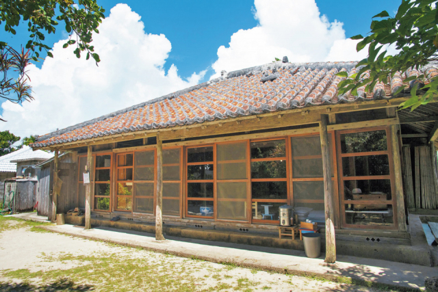 沖縄ツーリングスポット③古民家食堂てぃーらぶい