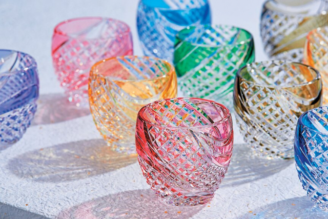 クリスタルガラスの歴史を見学「カガミクリスタル」