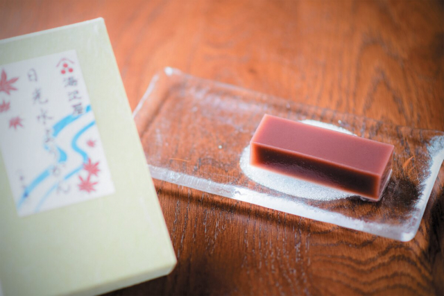 200年以上の歴史を守る名物和菓子店のカフェ「 鉢石カフェ」