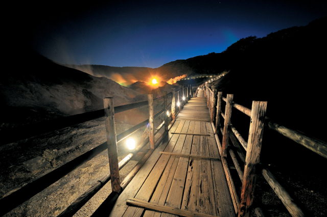 湯けむりもくもくの登別のシンボル「地獄谷」