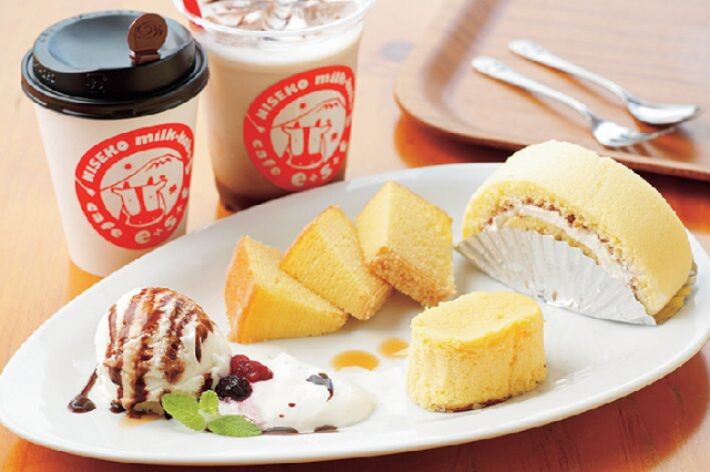 ソフトクリームやスイーツはここで!「ニセコ高橋牧場 ミルク工房」