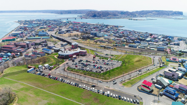 さまざまなカキ料理が楽しめる「厚岸味覚ターミナル・コンキリエ」