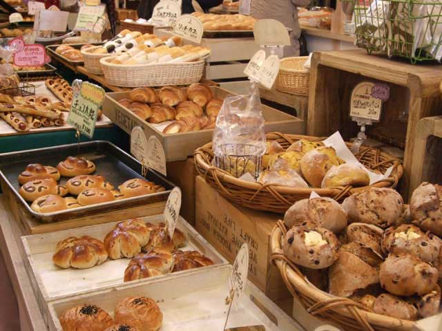 ますやパン 麦音