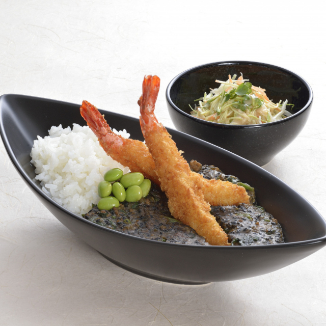 【夏の瀬戸内旅:1日目】岡山城を眺めながらいただくランチ&パフェ【Café & Restaurant & Boating 碧水園】