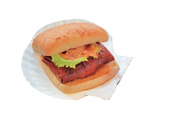 野付半島越しに国後島を望む道の駅「道の駅 おだいとう」