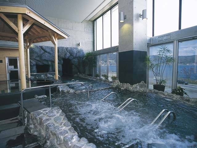 【長野 諏訪市の日帰り温泉】絶景露天風呂や泉質自慢、地元住民に愛される名湯まで!諏訪市で人気の日帰り温泉5選をご紹介