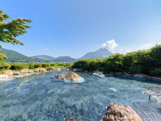 【大分 由布市の日帰り温泉】絶景露天風呂や泉質自慢、地元住民に愛される名湯まで!由布市で人気の日帰り温泉8選をご紹介