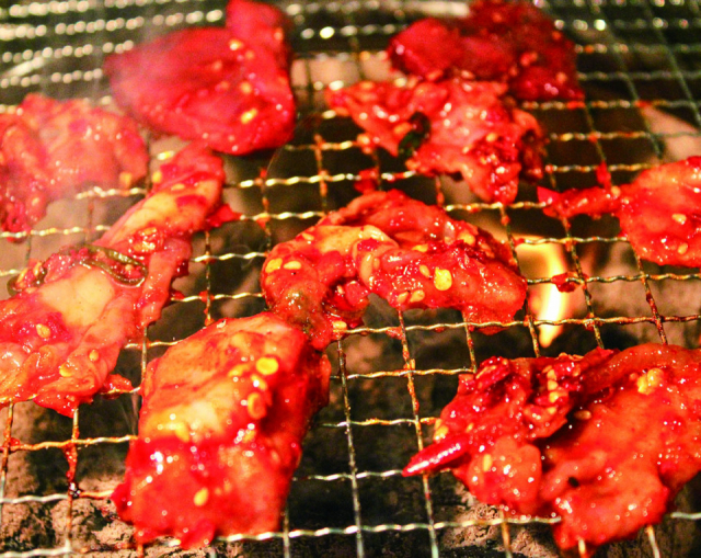 5つの飲食店が集合!「駅から百八歩横丁」