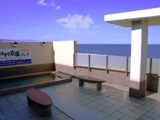 【新潟 上越市の日帰り温泉】絶景露天風呂や泉質自慢、地元住民に愛される名湯まで!上越市で人気の日帰り温泉5選をご紹介