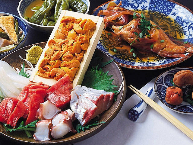 【大阪 なんば駅周辺】駅から徒歩5分以内で22時以降も食べられる!夜遅くまで営業している夜ご飯スポットをご紹介!おいしいが止まらないおすすめ店5選