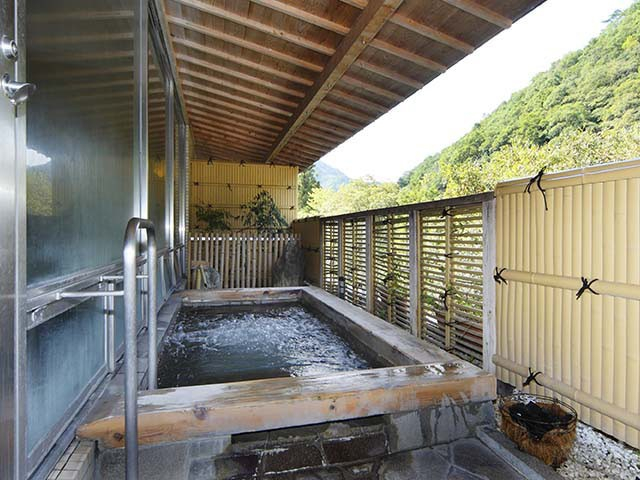 【香川県・高松市の日帰り温泉】新樺川観光ホテル