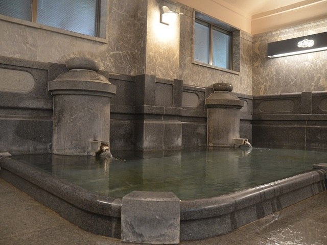 【愛媛県・松山市の日帰り温泉】道後温泉本館