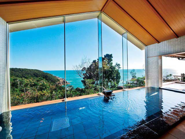 【和歌山県・那智勝浦の日帰り温泉】休暇村南紀勝浦