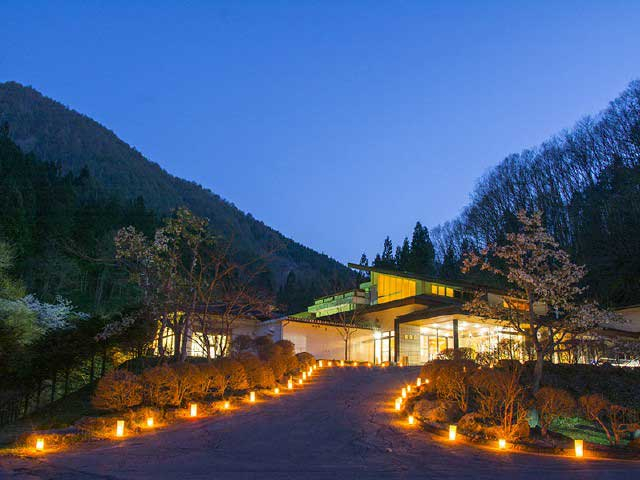 【長野県・上田市の日帰り温泉】岳の湯温泉 雲渓荘