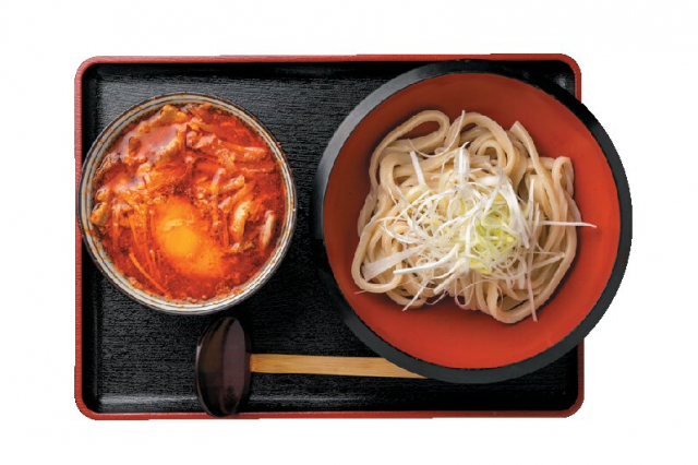 武蔵野うどん特有の極太の手打ち麺「あそび」(小川)