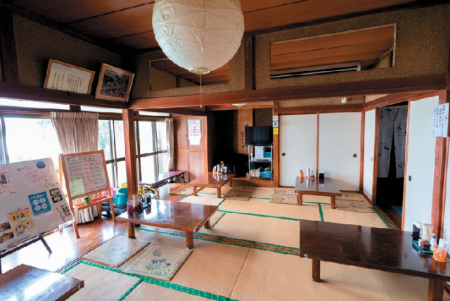 田園地帯の古民家で絶品の胚芽うどんを「田舎うどん てつ」(川越)