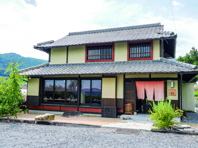 ギャラリー喫茶 桃歌