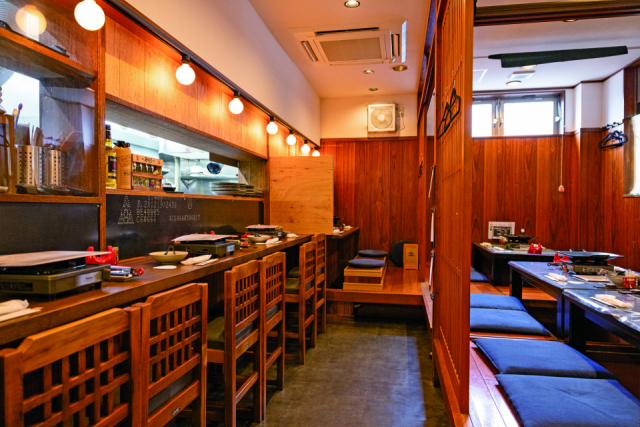 鉄板で食べる炭鉱町スタイルのホルモン屋「宇部ホルモン」