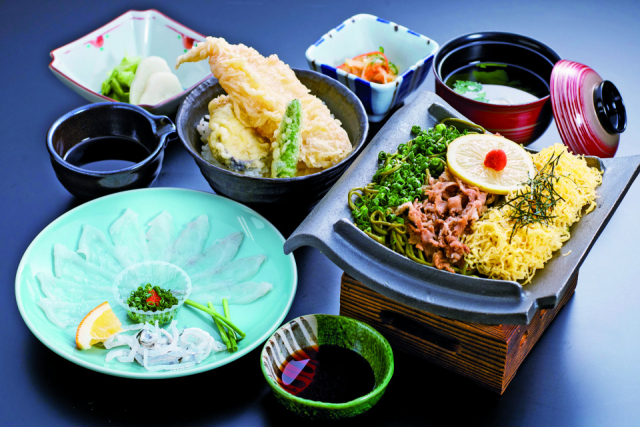 関門海峡を眺めながら下関名物を満喫「からと屋」