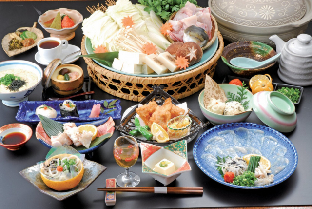 臼杵名物ふぐを会席料理で「割烹みつご」