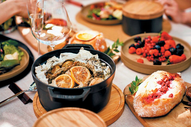 稲毛海浜公園で至福のグランピング「small planet CAMP & GRILL」