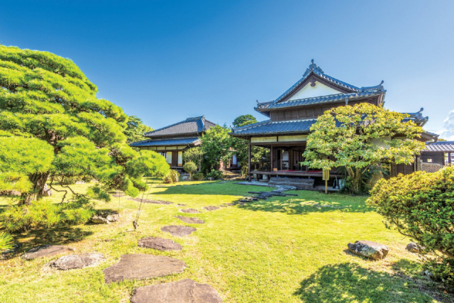 みごとな日本庭園が見ものの武家屋敷「旧臼杵藩主稲葉家下屋敷」