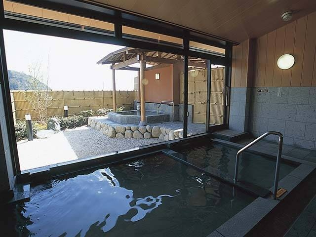 【滋賀県の日帰り温泉・食事付きプラン】到着→お風呂→食事→お風呂→ゆっくりして帰る→安ければ数千円で贅沢感が味わえる♪ ちょっと贅沢な食事付き日帰りプランがある滋賀の温泉宿4選