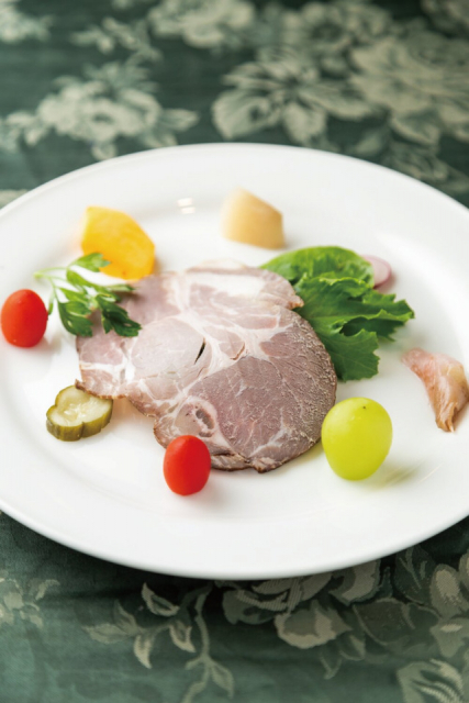 古民家で本格フレンチをゆったり味わう「ラミー・ダンファンス・アラメゾン」