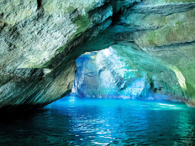 【伊豆観光】初心者必見の王道スポット5選!熱海の街歩きから堂ヶ島の大自然も満喫できる!