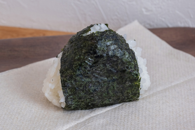 朝7時からオープン!「パン・おにぎり yamayo」