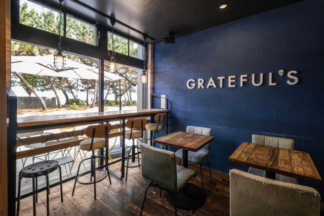 ボリューム満点の大満足バーガー!「GRATEFUL'S HUT PARK用宗店」