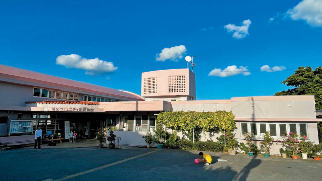 うるま市の『沖ツラ』の聖地巡礼スポット② 具志川公民館