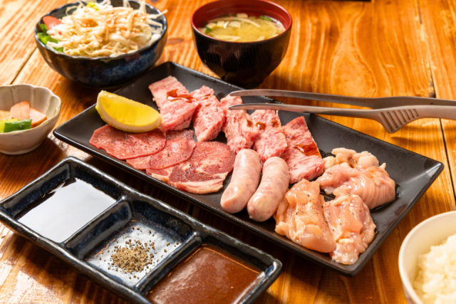 佐賀牛の炭火焼きをランチで「上場亭 枝去木本店」
